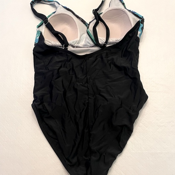 💗 2/$20 💗 George Size 12 Bathing Suit in black with blue/green on top half. - Picture 3 of 5